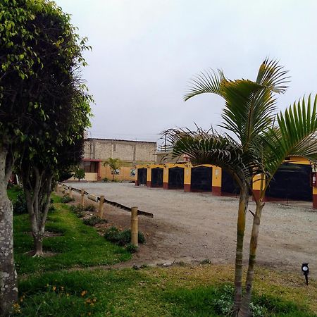 Motel Sahara Suites Barranca Buitenkant foto